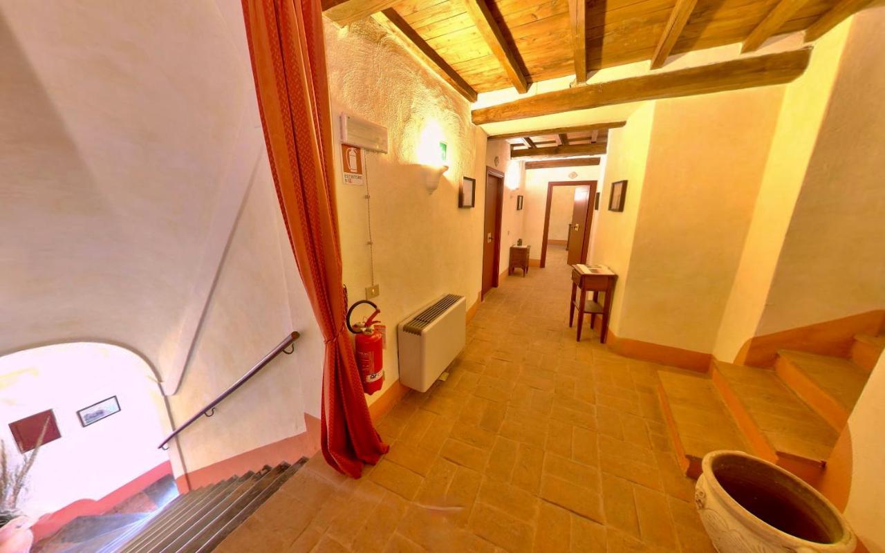 Monastero Le Grazie Hotel Amelia Kültér fotó